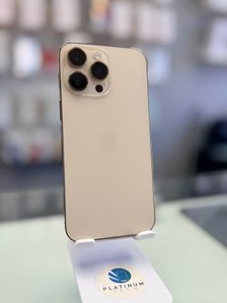 iPhone 14 Pro Max like new battery 82% Unlocked
