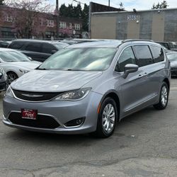 2017 Chrysler Pacifica touring-L