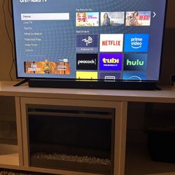 50 Inch Roku TV New Condition $200