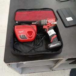 Milwaukee 3404-20