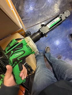 Drywall drill