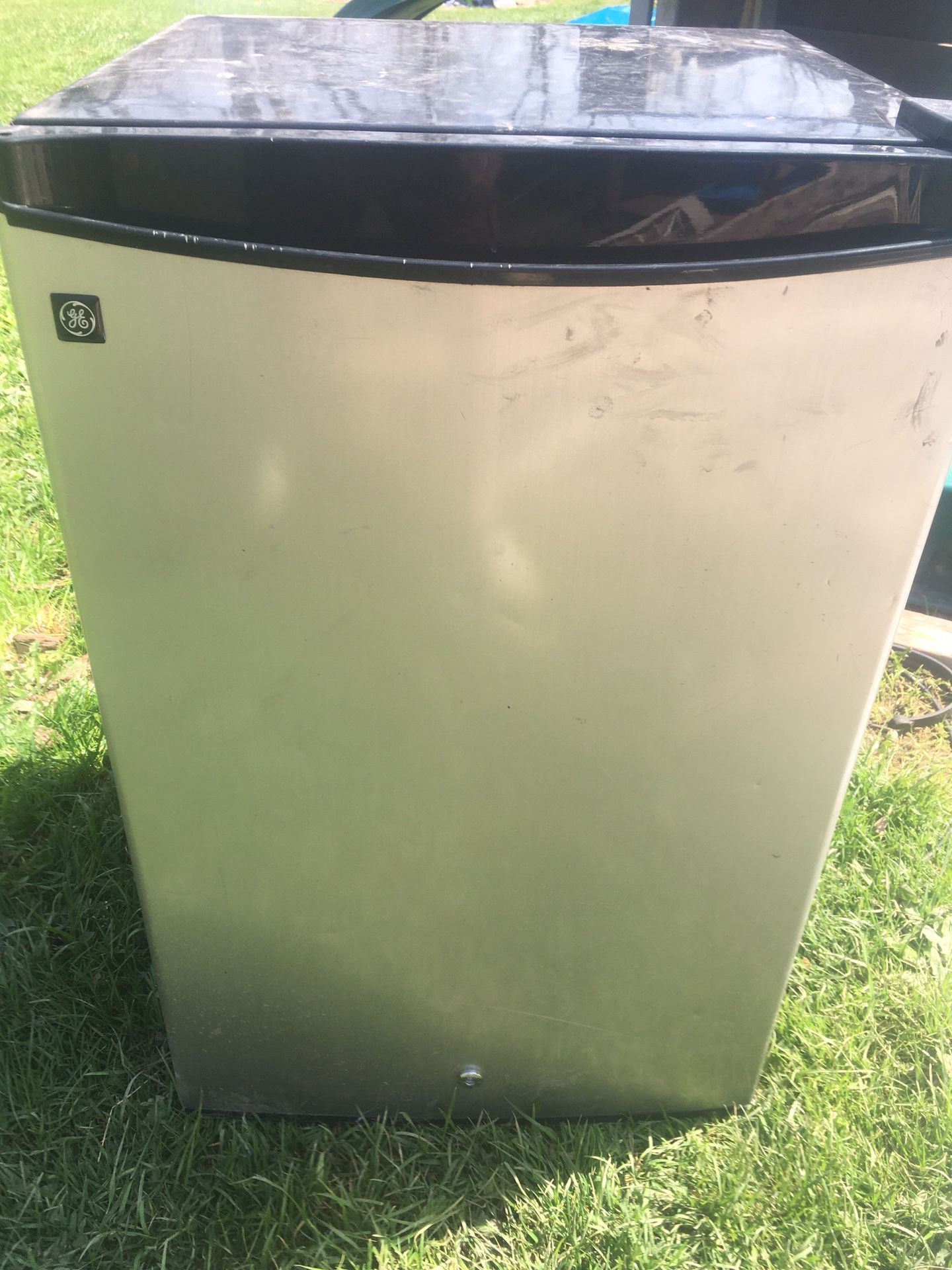 Minis Fridge