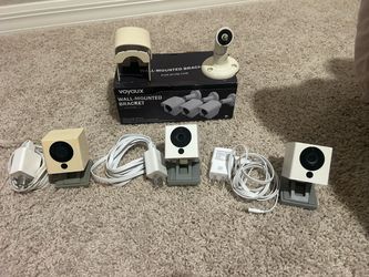 Wyze Cam v2 Wireless Smart Home Cameras Set Of 3- White With Wall Mount Brackets