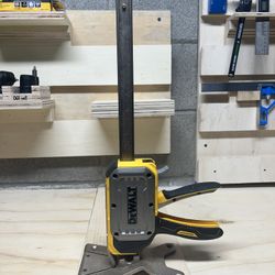 DeWalt Construction Jack
