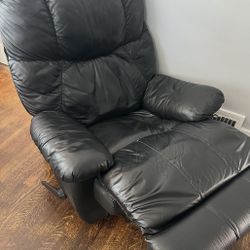 Black Leather Recliner $25 OBO