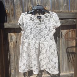 Cute Lace Juniors Medium Top