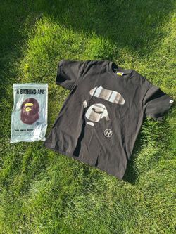 25$ lmk asap BAPE