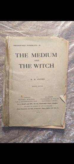RARE 1915 D.M. Panton - The Medium and The Witch
COMPLETE Religious Pamphlet