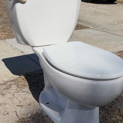 Free Toilet