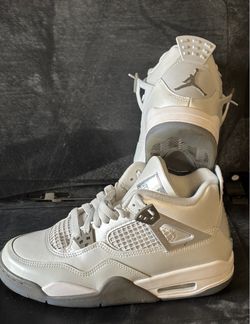 Jordan 4s size 6.5