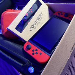 💥 Nintendo Switch V2 Bundle – Games, Controllers, Accessories – $500 OBO