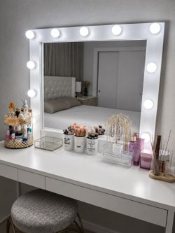 Make up Vanity