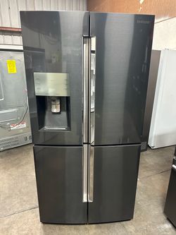 Samsung Flex 4-Door ShowCase 36 in 22.1 Cu.Ft. Counter-Depth Black Stainless Retail price $3500