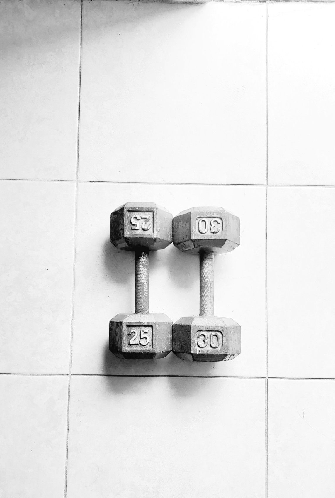 HEX DUMBBELLS $1 DOLLAR FOR A POUND
