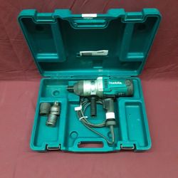 Makita 1" Electric Impact Wrench TW1000