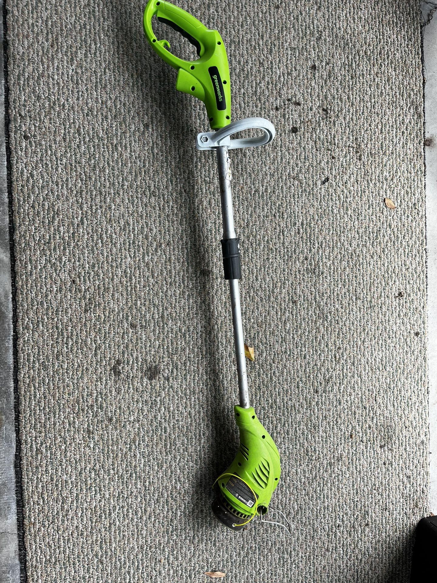 electric greenworks 13” string timmer 21212,works good.