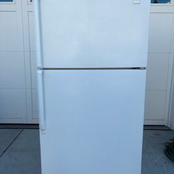 Super Large Capacity Refrigerator Works Great!