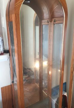 Lighted curio cabinet