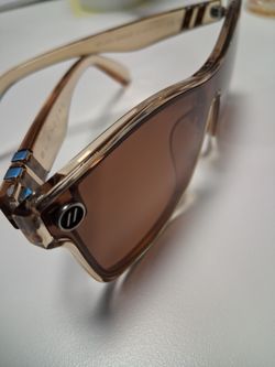 Ladies Sunglasses,  BLENDERS Millinia ×2