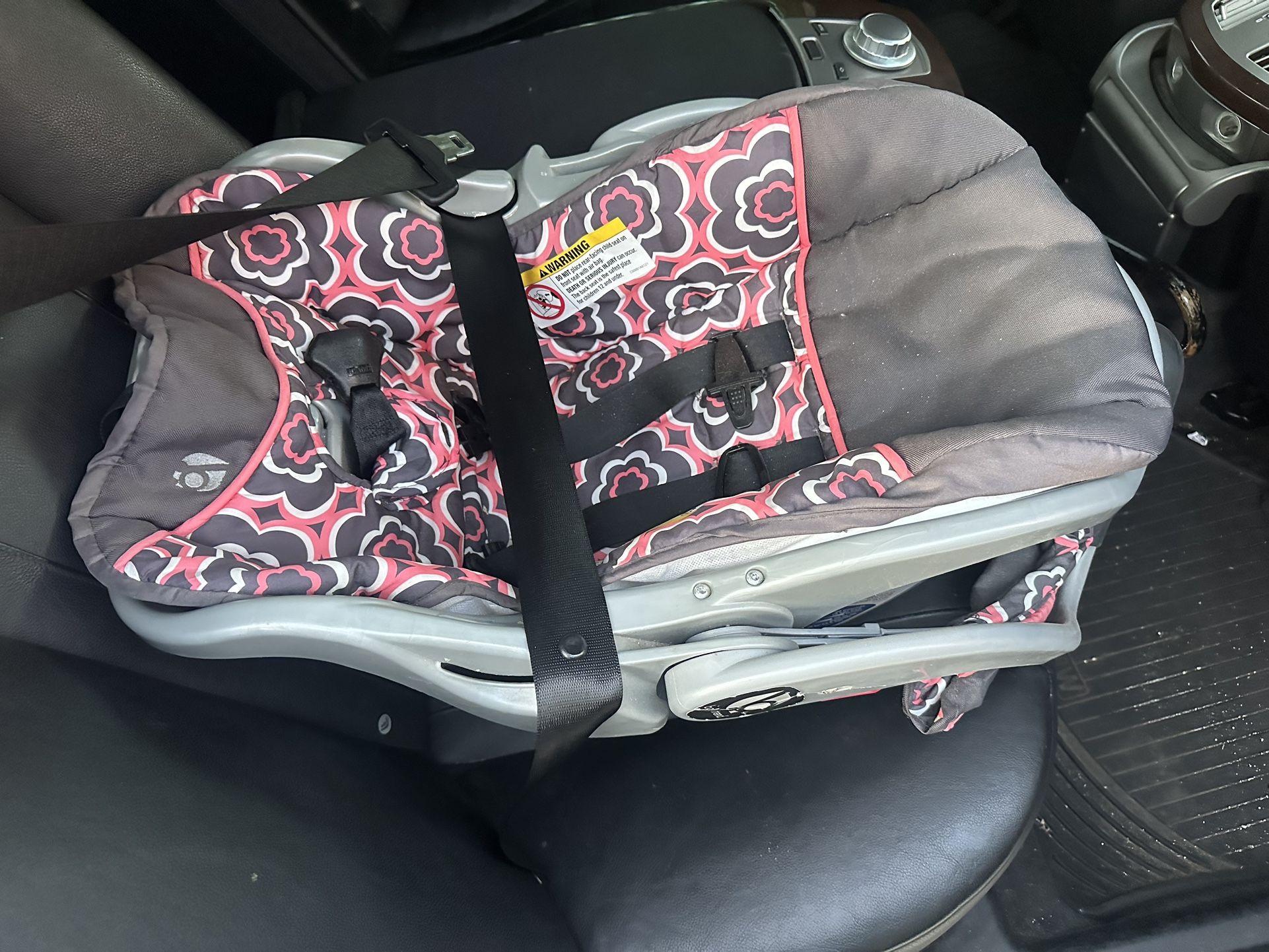 5 Baby Items   Everything FOR $40 OBO