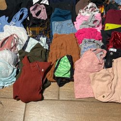 Women’s Clothing Lot