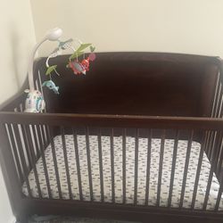 Free Crib With Mobile