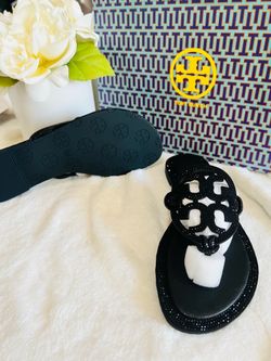 Black rhinestones Tory size 9