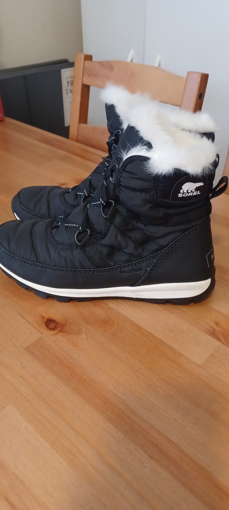 New Sorel Whitney Boots Black Waterproof Women's 9