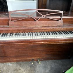 Piano Entonado 