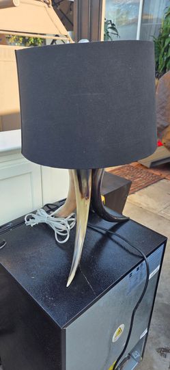 Faux Steer Horn Table Lamp