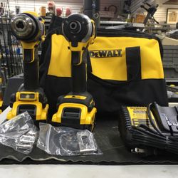 DeWalt Atomic Hammer drill/Driver Set
