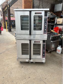 Double stuck gas convection oven