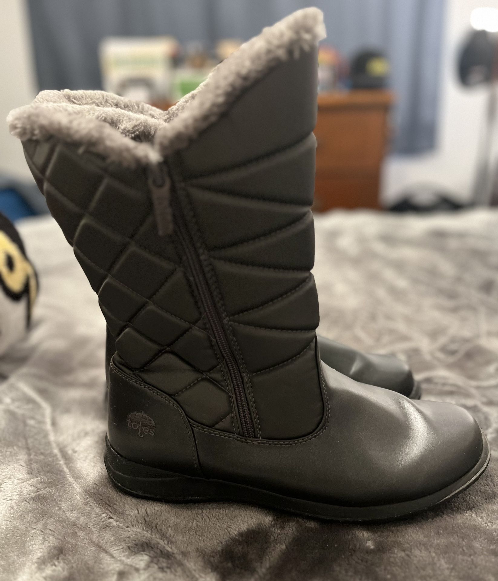 Women’s Waterproof/snow boots 