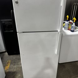 GE Fridge 