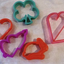 Valentine’s And Bunny cookie bread cutters 5pc