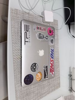 Apple laptop MacBook Air