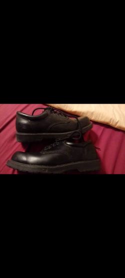 Men's Non Slip Shoes 