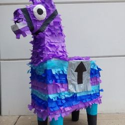 Loma Fortnite Piñata