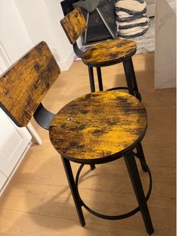 Counter Height Bar Stools x2