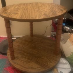 Around Table    Moving Sale $15