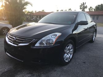 Nissan Altima 2010