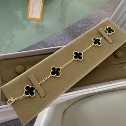 Van Cleef & Arpels Alhambra Green bracelet 