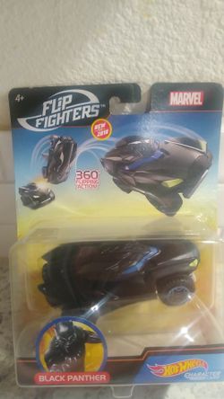 2018 Marvel Hot Wheels Black Panther Flip Fighters