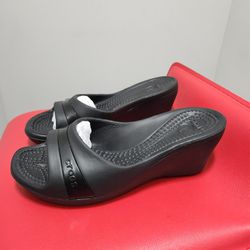 Crocs Women's Black/Gray Wedges Sandals Size 9