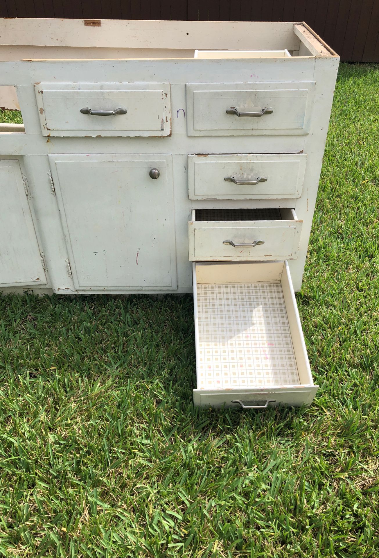 Free free cabinets is free