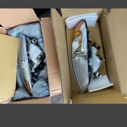 Driver Head Lamps Assemblies -Eagle Eyes CS089-B001L/CS089-B001R,Chrysler 