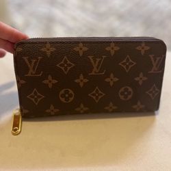 Louis Vuitton Brown Zippy Woman Wallet No Box Or Dust Bag Pickup Gaithersburg Md20877