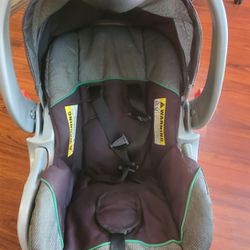 Infant Carseat and Carrier