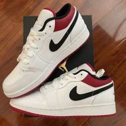 Jordan 1 Low White Red Chicago