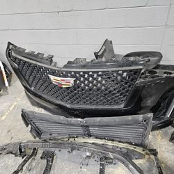 2023 Cadillac Escalade Complete Front Bumper